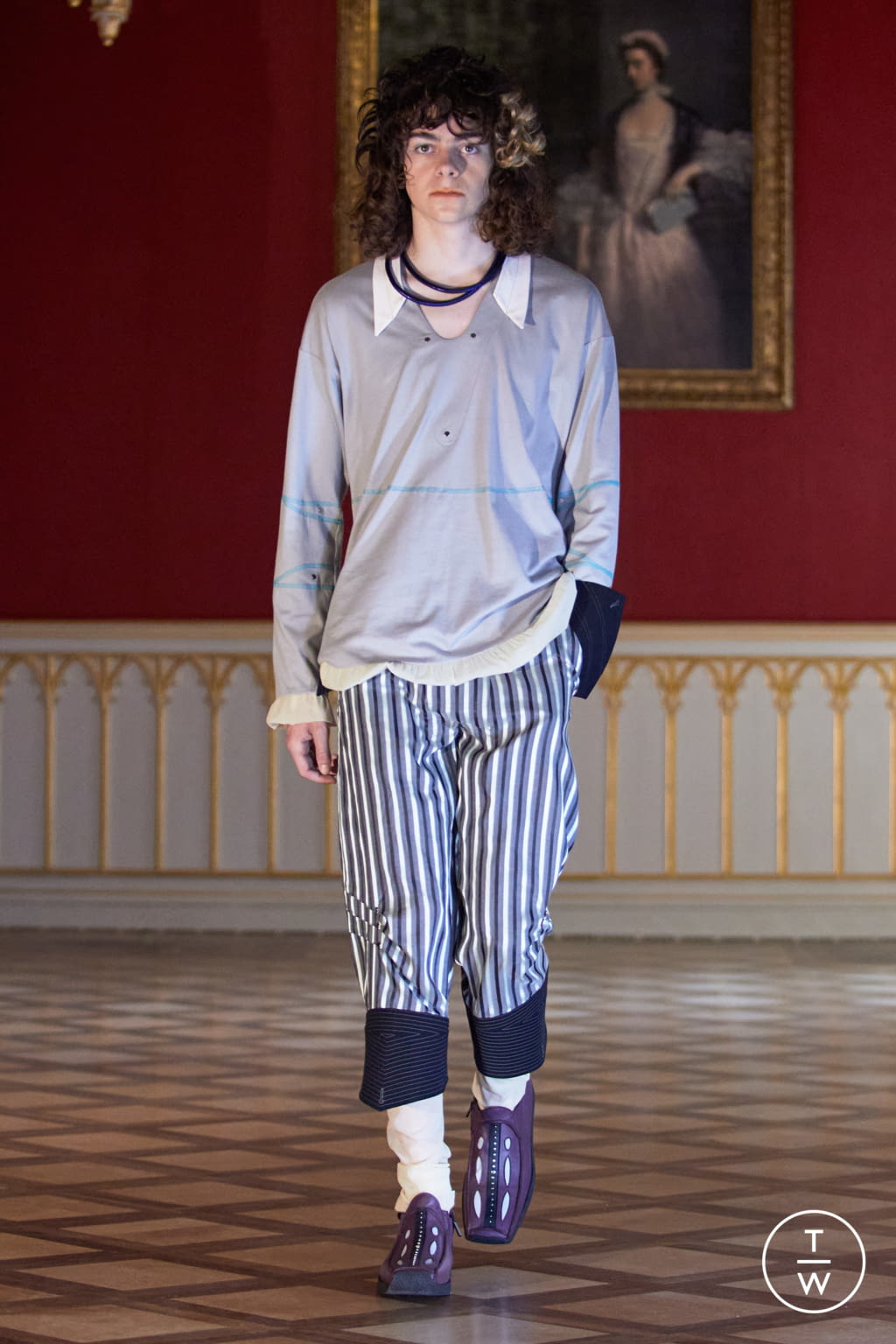 Fashion Week Paris Spring/Summer 2021 look 2 from the Kiko Kostadinov collection 男装