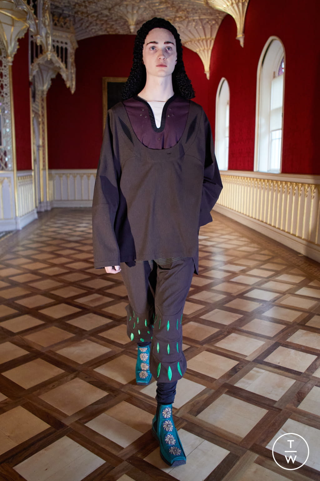 Fashion Week Paris Spring/Summer 2021 look 4 de la collection Kiko Kostadinov menswear