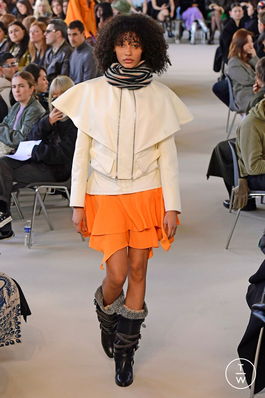 Fashion Week Paris Fall/Winter 2023 look 17 from the Kiko Kostadinov collection 女装