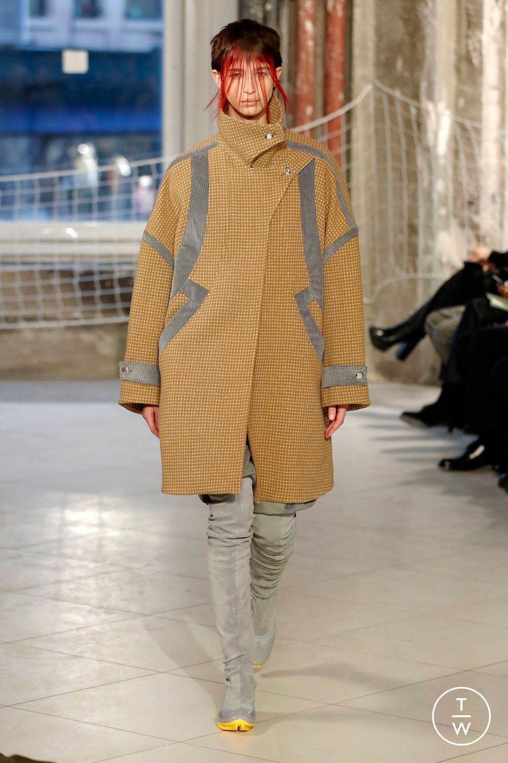 Fashion Week Paris Fall/Winter 2024 look 37 from the Kiko Kostadinov collection 女装
