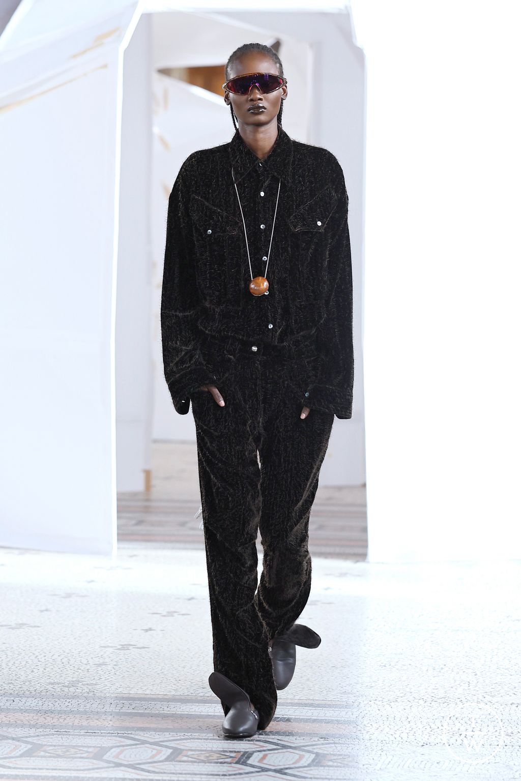 Fashion Week Paris Fall/Winter 2026 look 12 from the Kiko Kostadinov collection womenswear