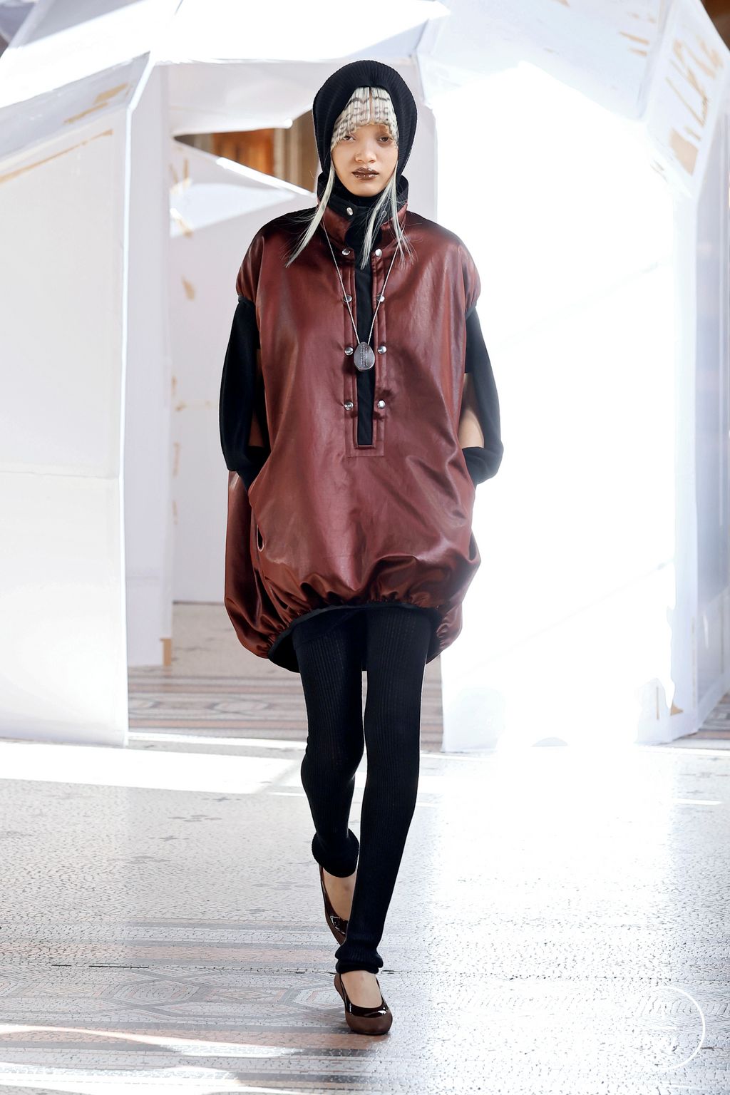 Fashion Week Paris Fall/Winter 2026 look 21 from the Kiko Kostadinov collection womenswear