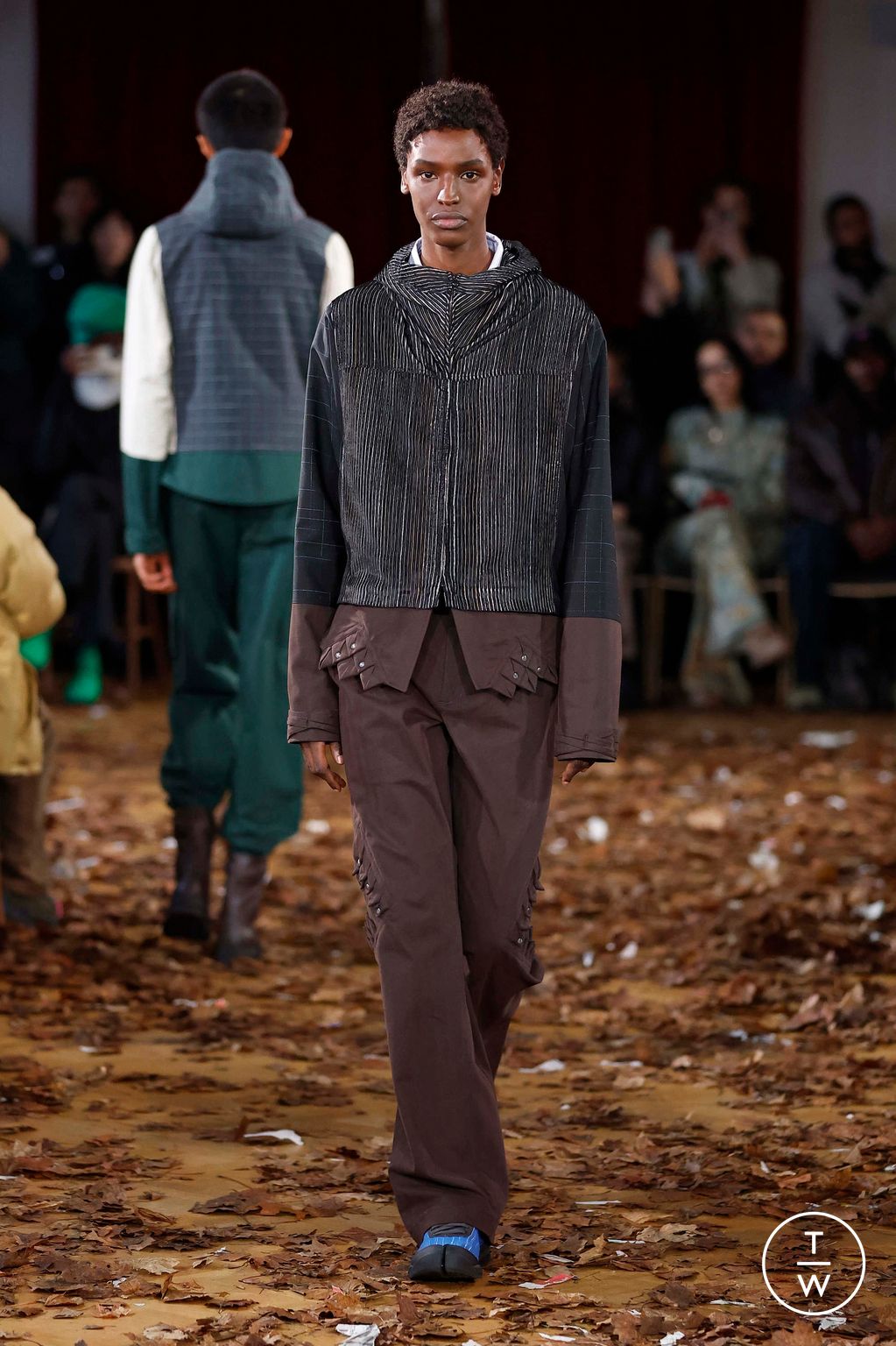 Fashion Week Paris Fall/Winter 2025 look 3 from the Kiko Kostadinov collection menswear