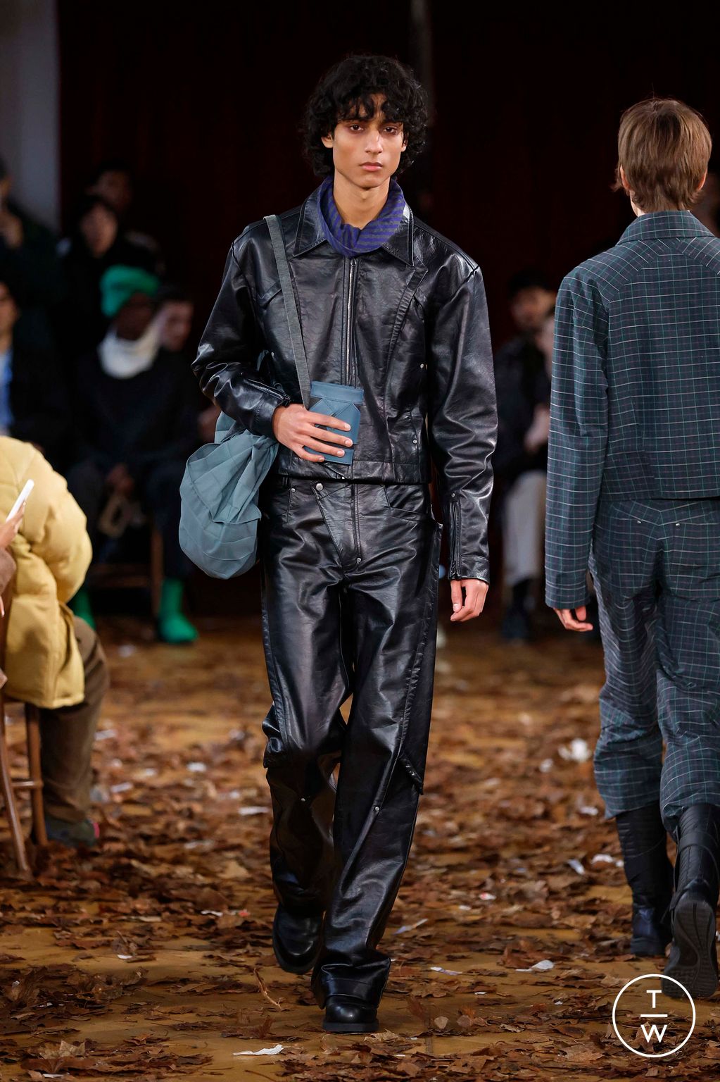 Fashion Week Paris Fall/Winter 2025 look 5 from the Kiko Kostadinov collection menswear