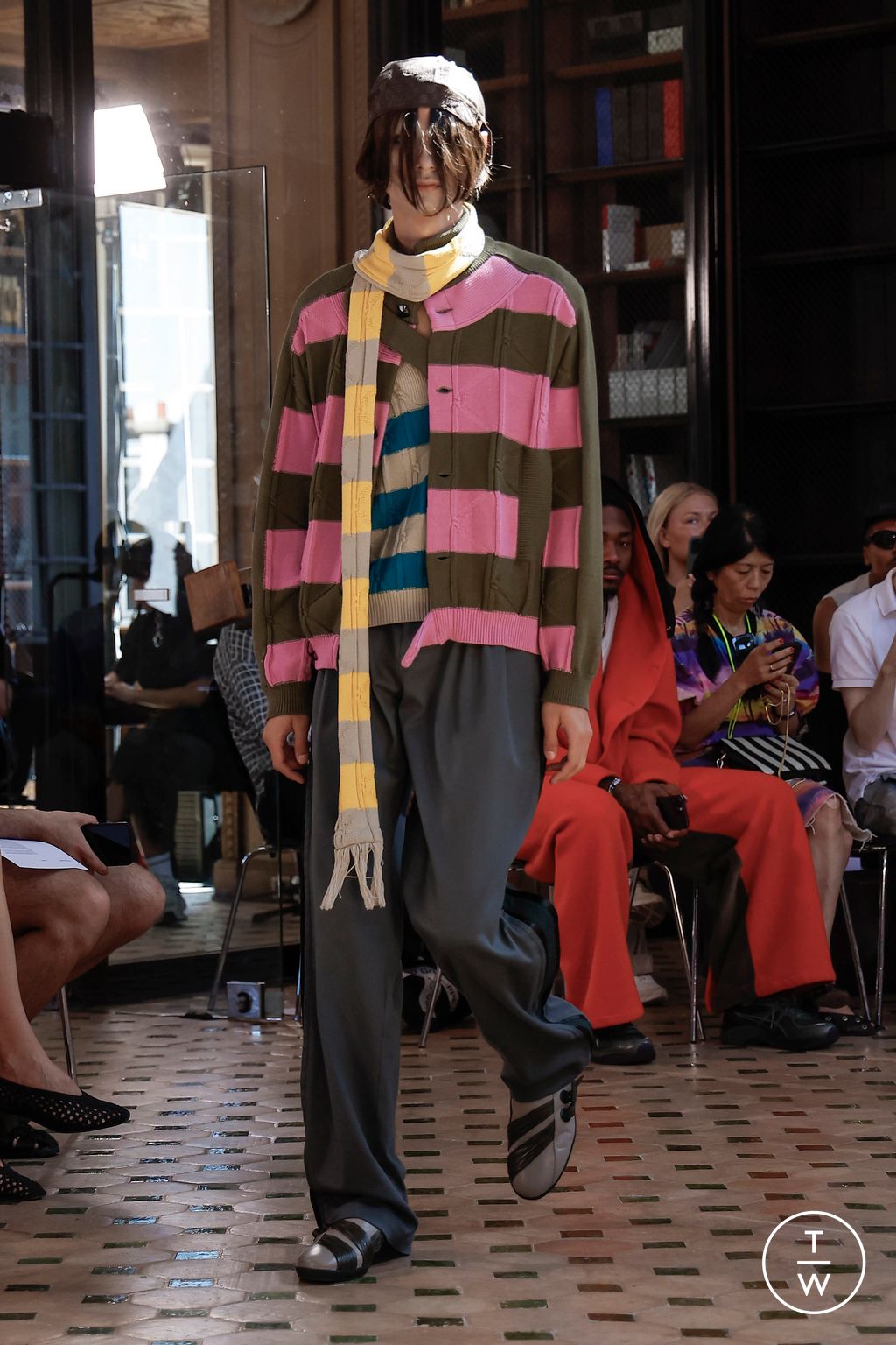 Fashion Week Paris Spring/Summer 2024 look 15 de la collection Kiko Kostadinov menswear