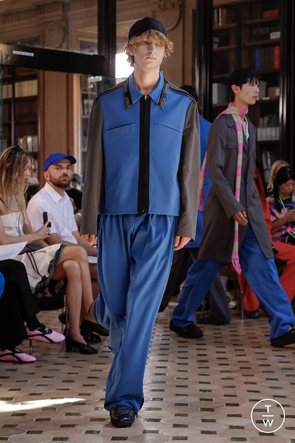 Fashion Week Paris Spring/Summer 2024 look 19 de la collection Kiko Kostadinov menswear
