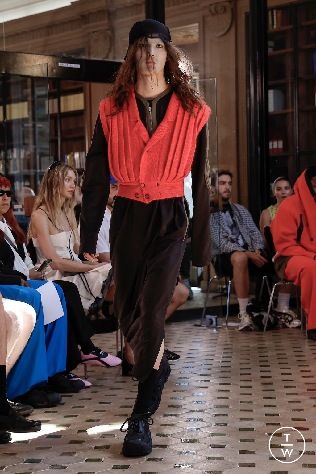 Fashion Week Paris Spring/Summer 2024 look 23 from the Kiko Kostadinov collection menswear