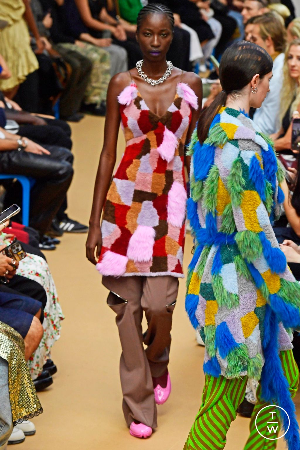 Fashion Week Paris Spring/Summer 2024 look 31 de la collection Kiko Kostadinov womenswear