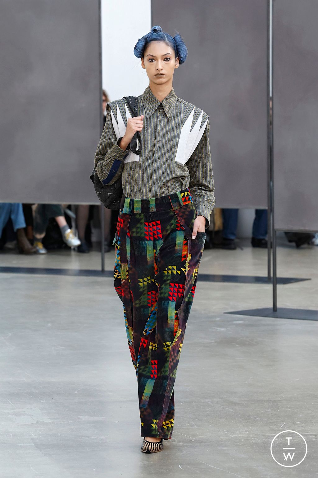 Fashion Week Paris Spring/Summer 2026 look 23 from the Kiko Kostadinov collection womenswear