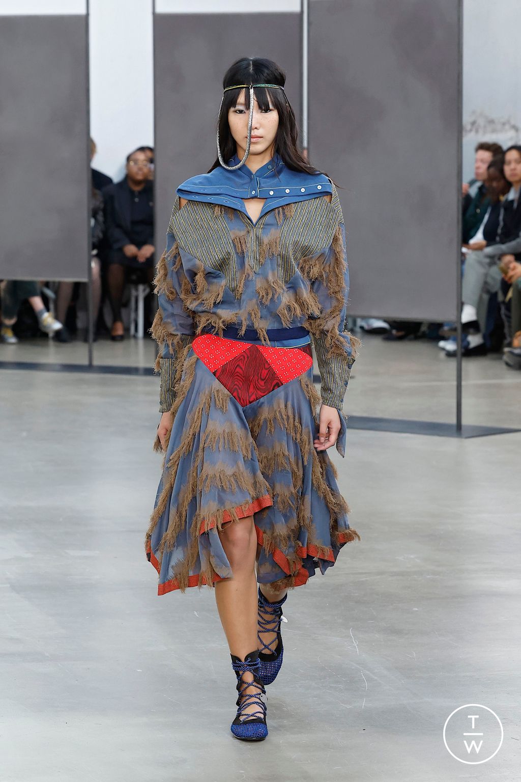 Fashion Week Paris Spring/Summer 2026 look 38 from the Kiko Kostadinov collection 女装