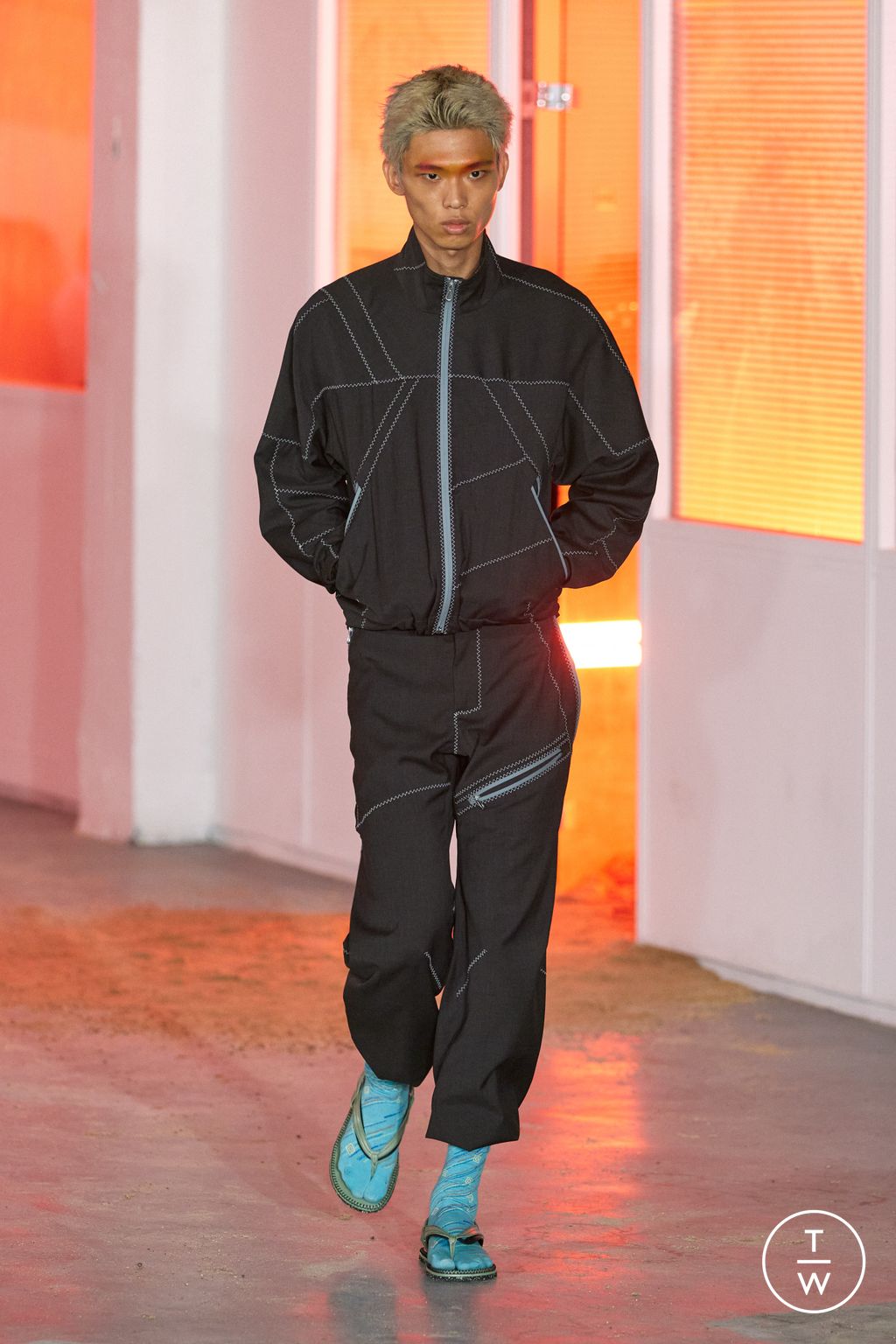 Fashion Week Paris Spring/Summer 2026 look 20 from the Kiko Kostadinov collection menswear