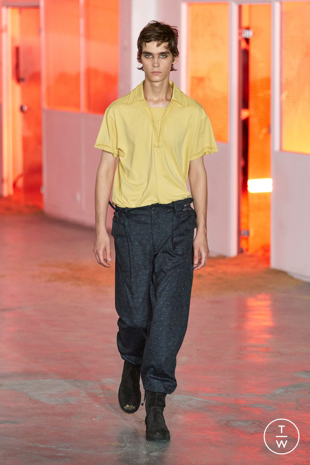 Fashion Week Paris Spring/Summer 2026 look 24 from the Kiko Kostadinov collection menswear
