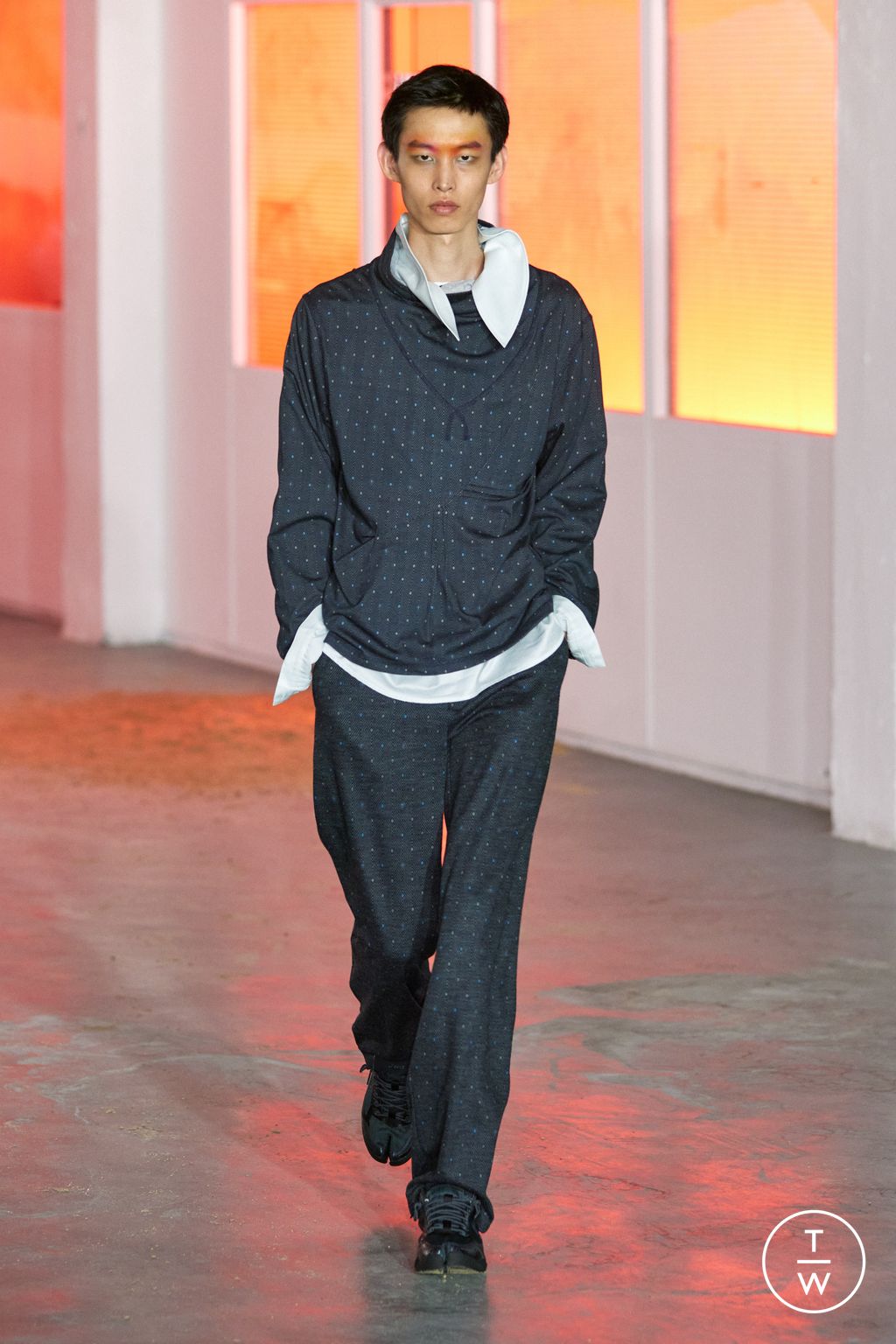 Fashion Week Paris Spring/Summer 2026 look 25 from the Kiko Kostadinov collection menswear