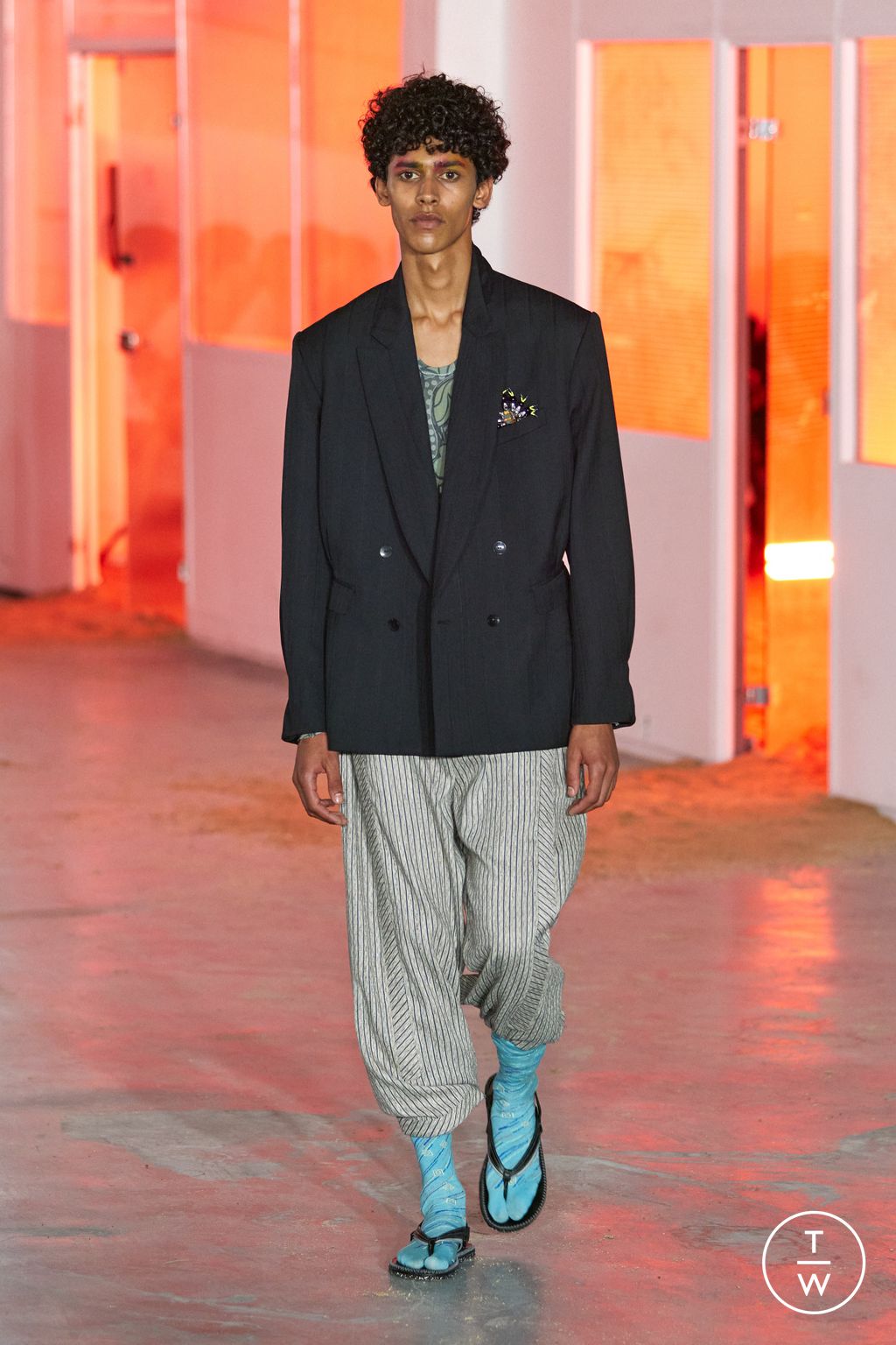 Fashion Week Paris Spring/Summer 2026 look 31 from the Kiko Kostadinov collection menswear