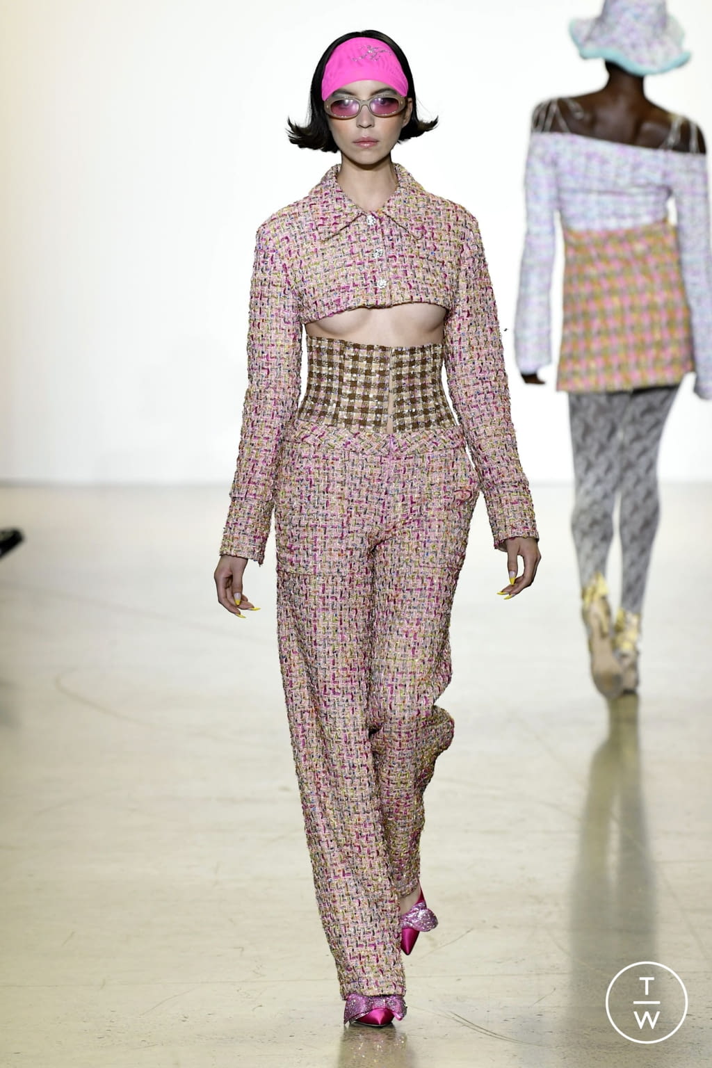 Fashion Week New York Fall/Winter 2022 look 6 de la collection Kim Shui womenswear
