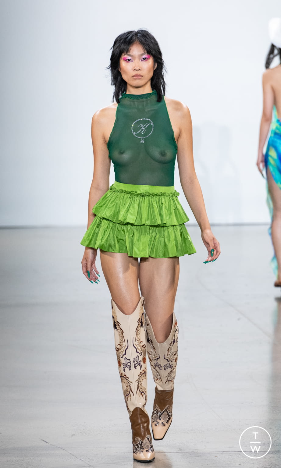 Fashion Week New York Spring/Summer 2022 look 6 de la collection Kim Shui womenswear