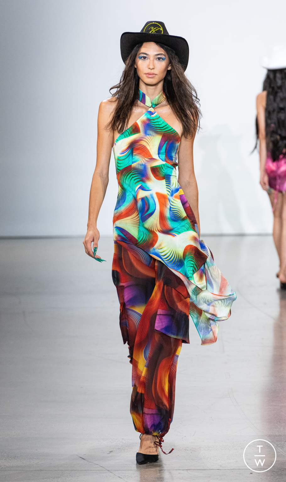 Fashion Week New York Spring/Summer 2022 look 10 de la collection Kim Shui womenswear