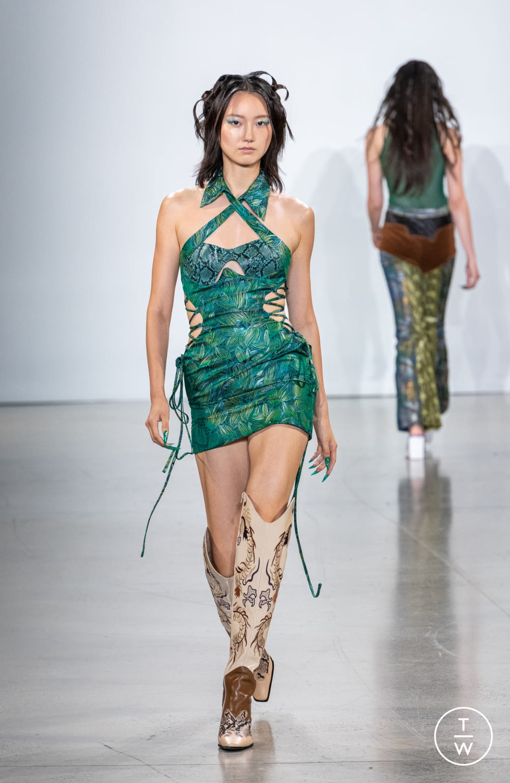 Fashion Week New York Spring/Summer 2022 look 19 from the Kim Shui collection womenswear