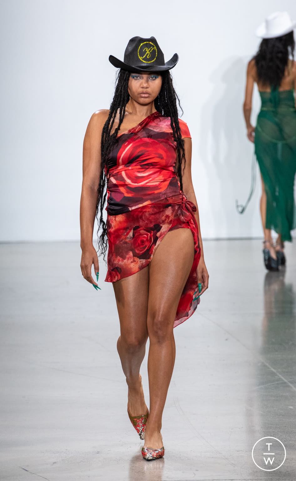 Fashion Week New York Spring/Summer 2022 look 21 from the Kim Shui collection womenswear