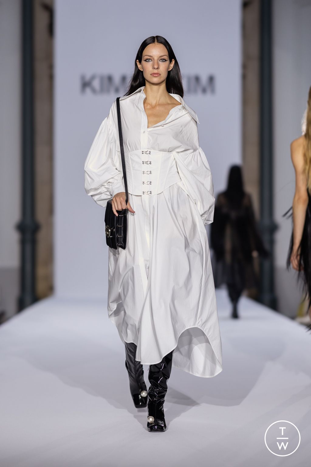 Fashion Week Paris Spring/Summer 2024 look 7 from the Kimhekim collection womenswear