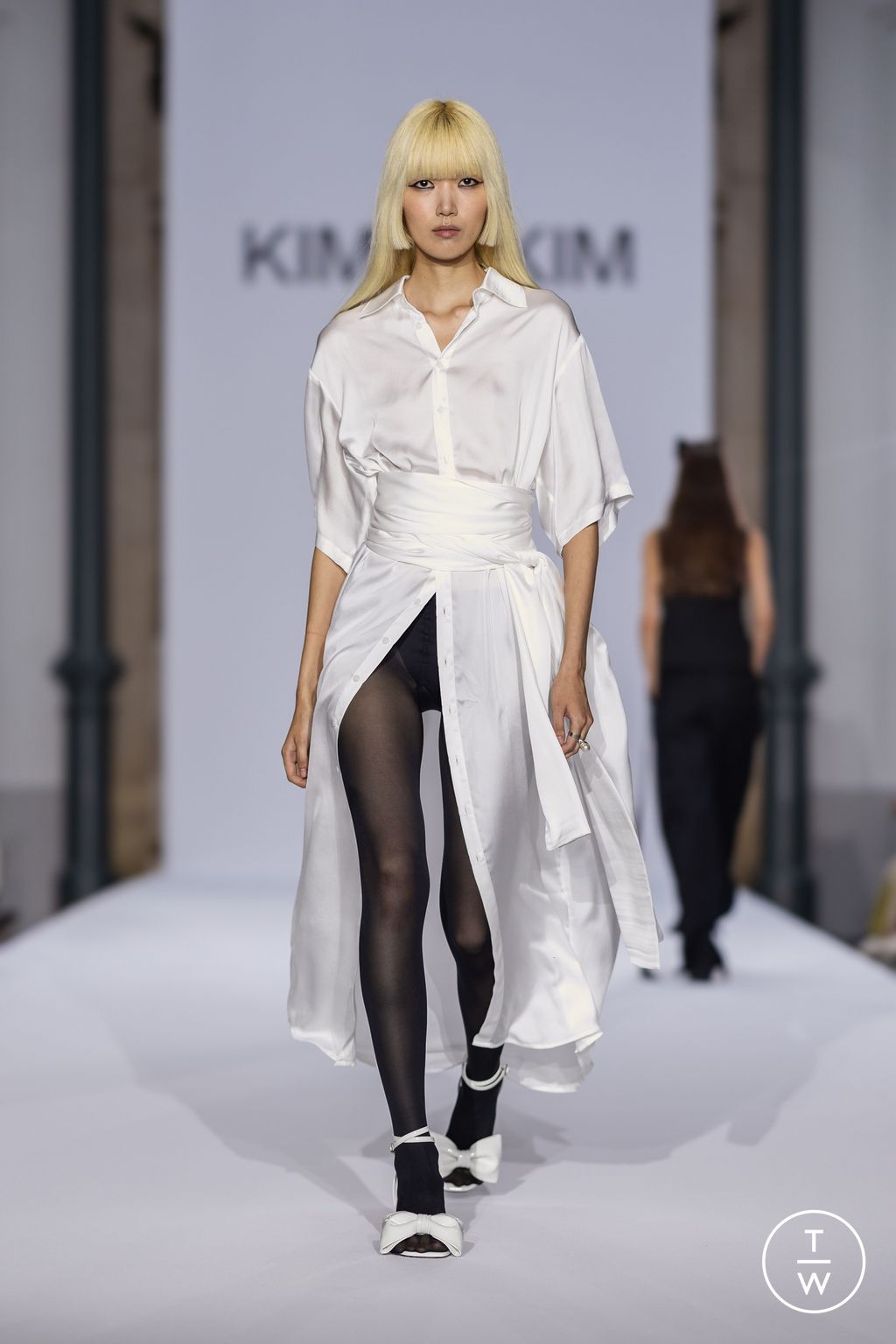 Fashion Week Paris Spring/Summer 2024 look 13 from the Kimhekim collection womenswear