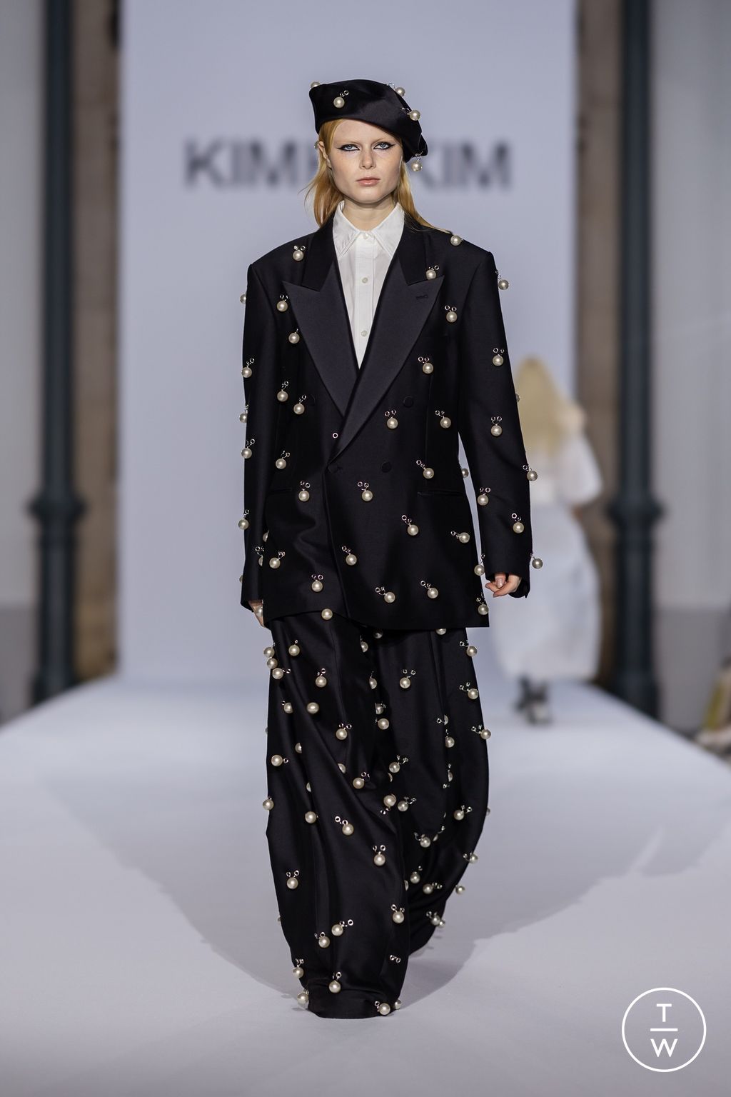 Fashion Week Paris Spring/Summer 2024 look 14 from the Kimhekim collection 女装