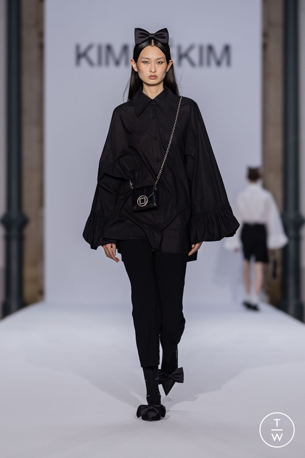 Fashion Week Paris Spring/Summer 2024 look 16 from the Kimhekim collection womenswear