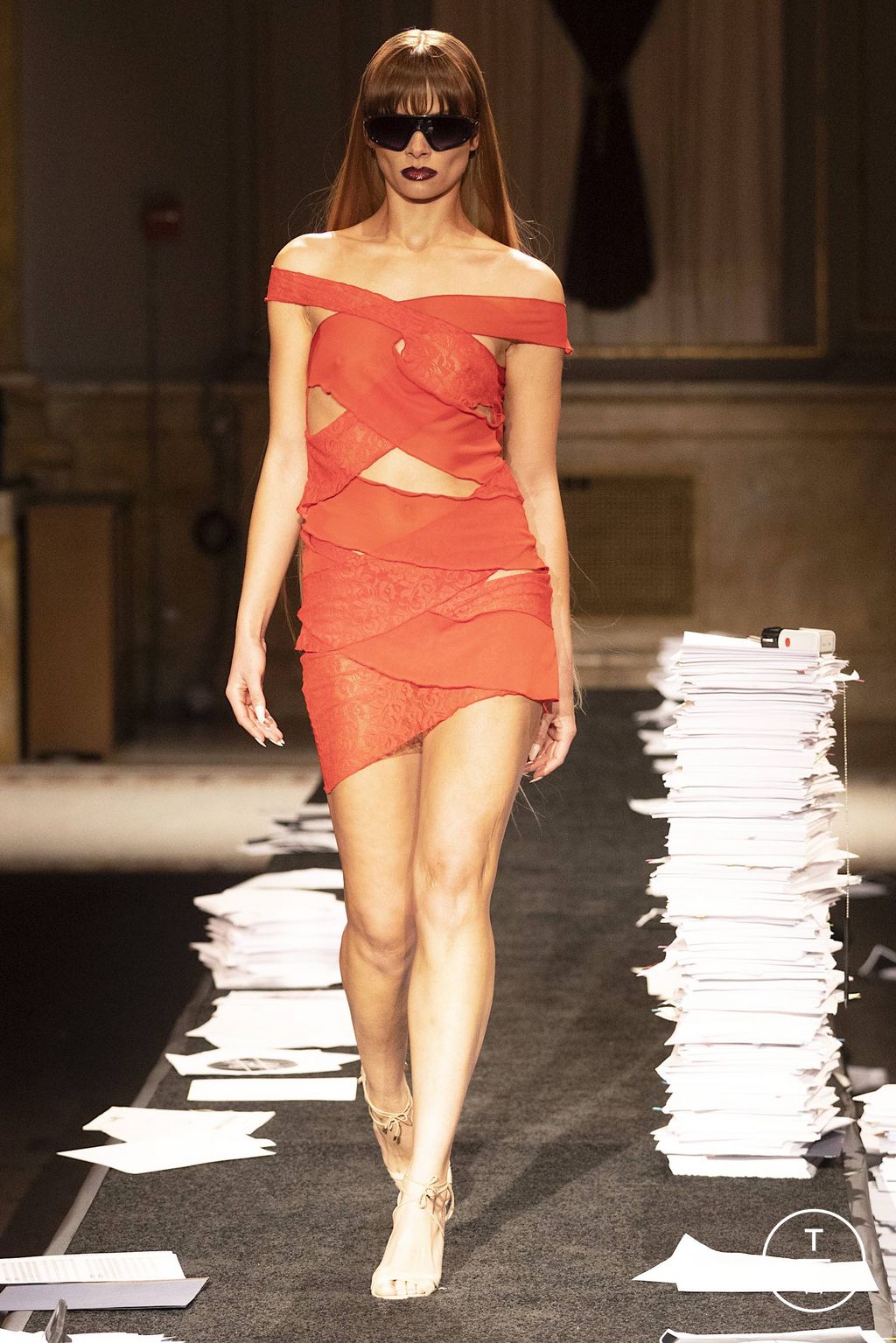 Fashion Week New York Fall/Winter 2023 look 32 de la collection Kim Shui womenswear