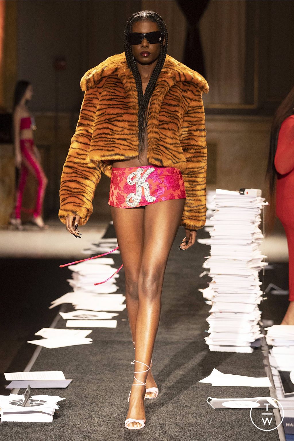 Fashion Week New York Fall/Winter 2023 look 34 de la collection Kim Shui womenswear