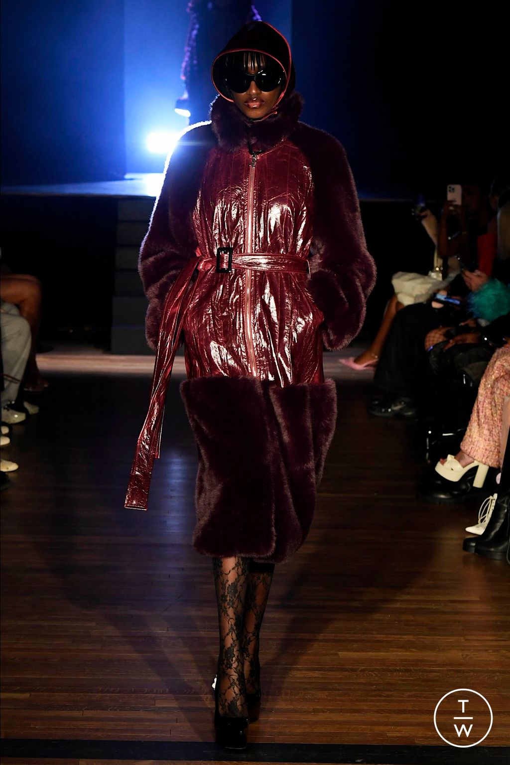Fashion Week New York Fall/Winter 2024 look 14 de la collection Kim Shui womenswear