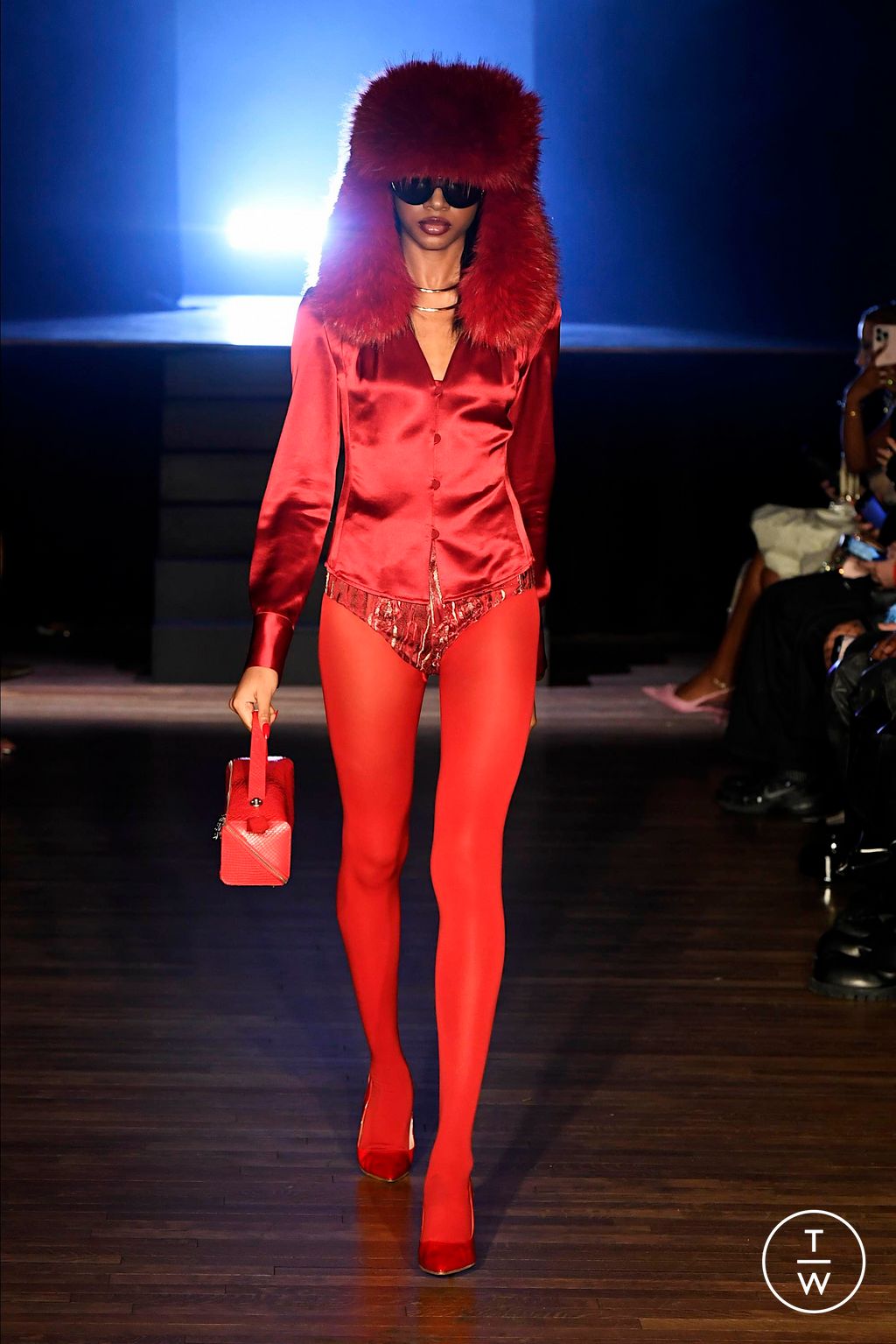 Fashion Week New York Fall/Winter 2024 look 18 de la collection Kim Shui womenswear
