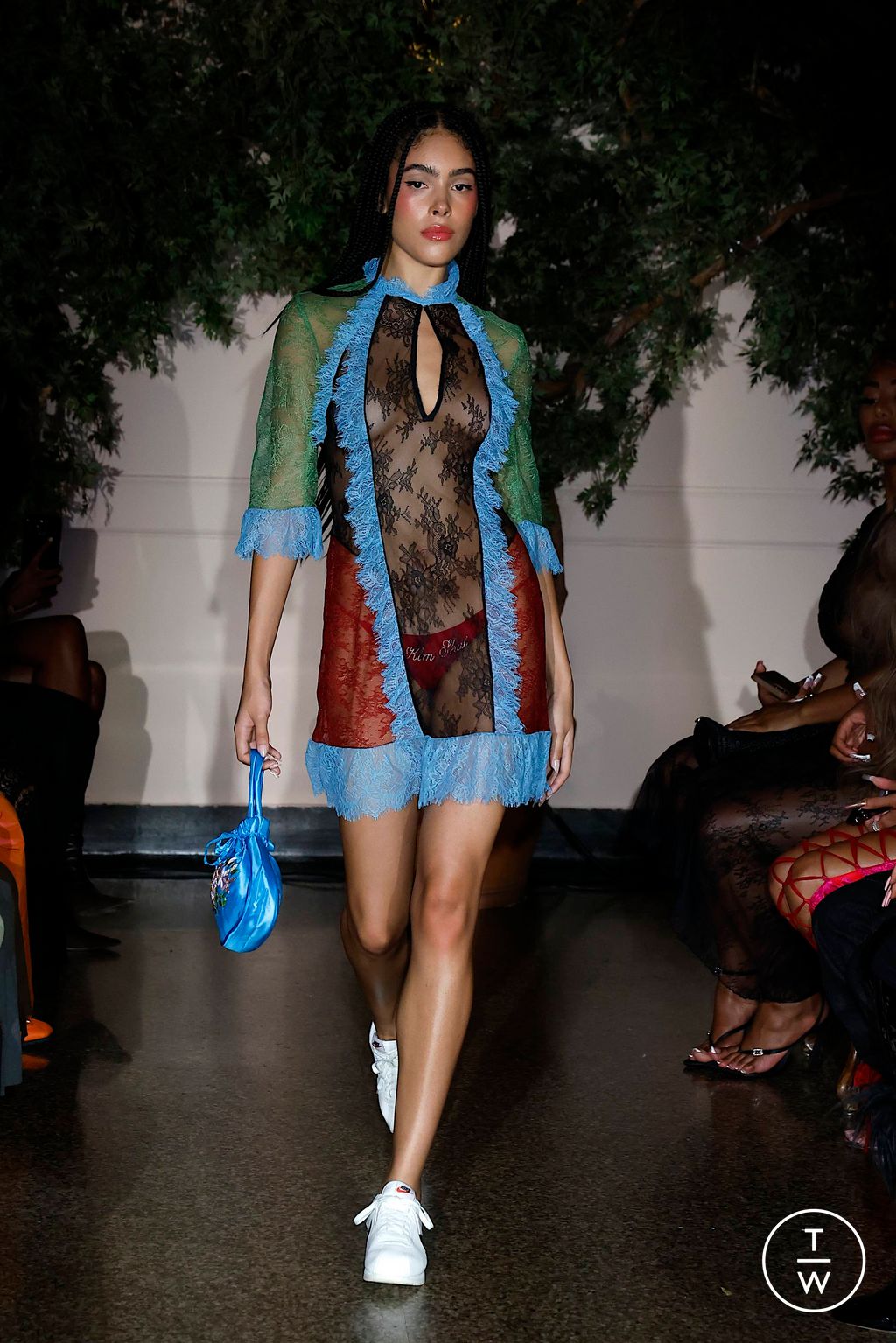 Fashion Week New York Spring/Summer 2024 look 3 de la collection Kim Shui womenswear