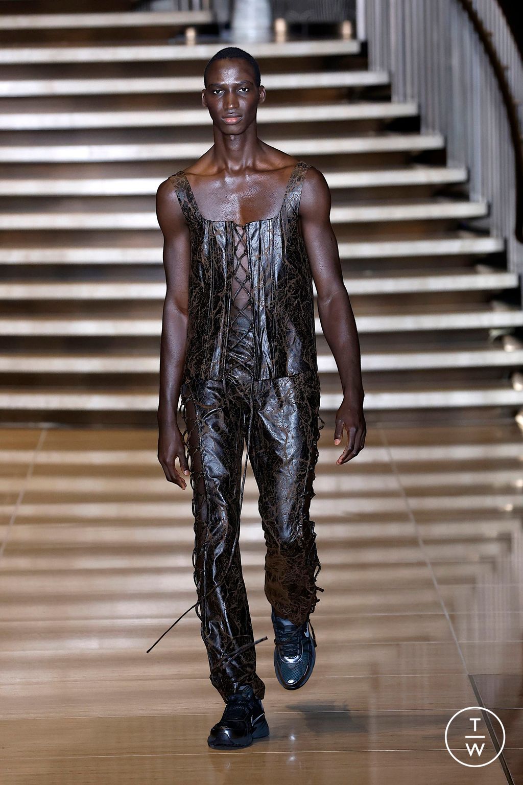 Fashion Week New York Spring/Summer 2025 look 9 from the Kim Shui collection womenswear