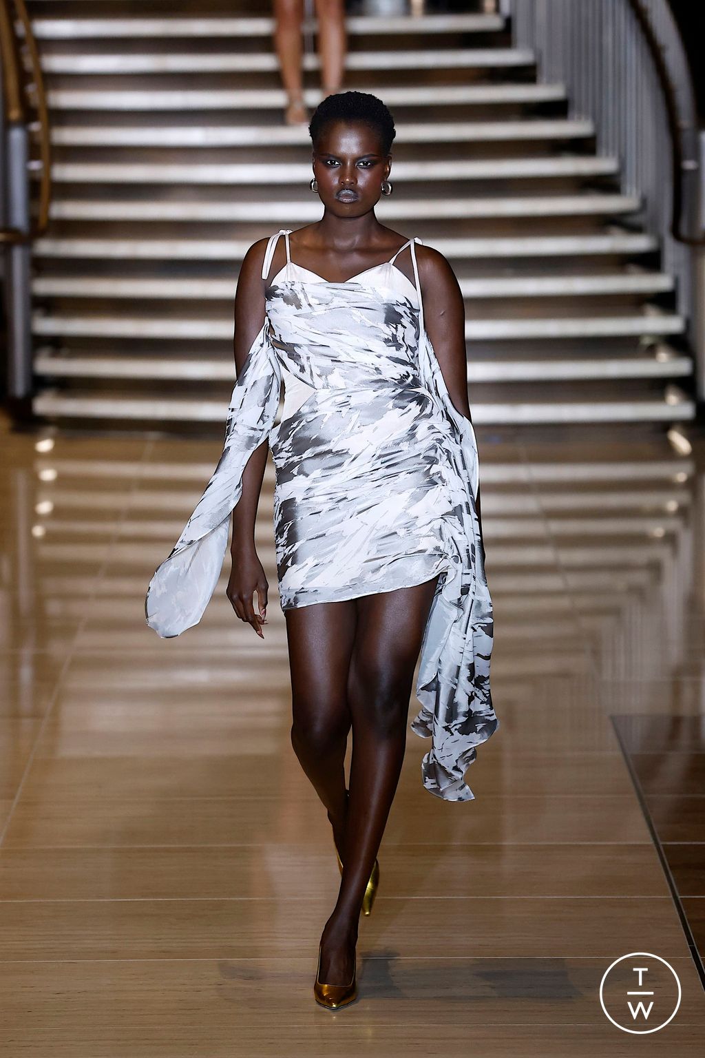 Fashion Week New York Spring/Summer 2025 look 17 from the Kim Shui collection womenswear