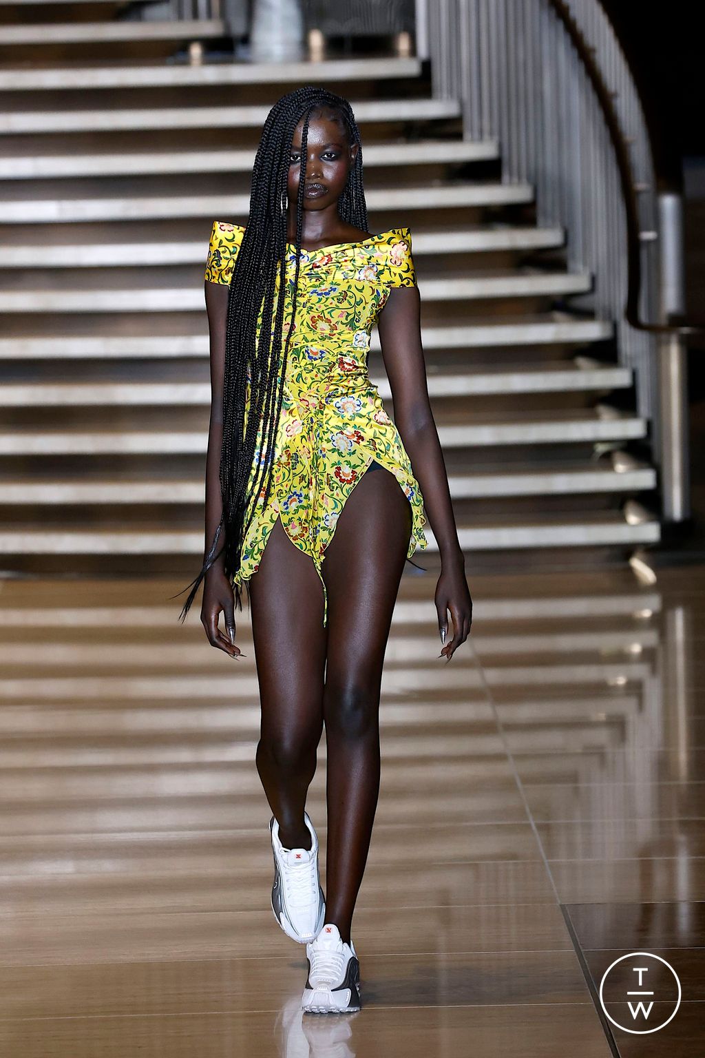 Fashion Week New York Spring/Summer 2025 look 20 from the Kim Shui collection womenswear