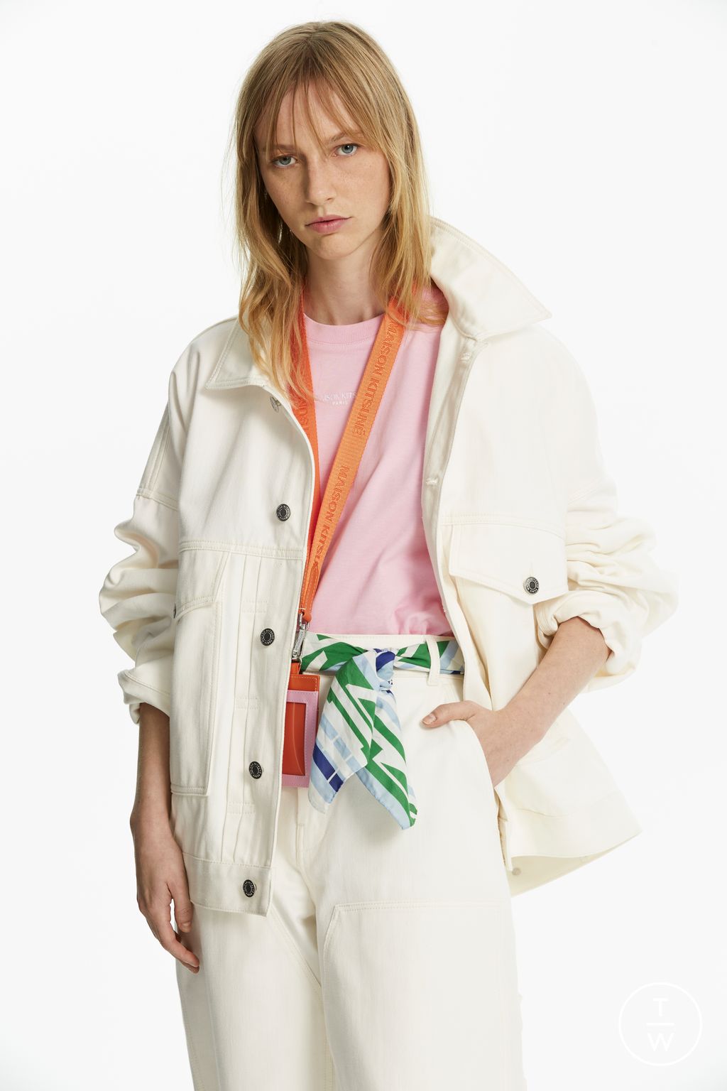 Fashion Week Paris Spring/Summer 2023 look 7 from the Maison Kitsuné collection 女装