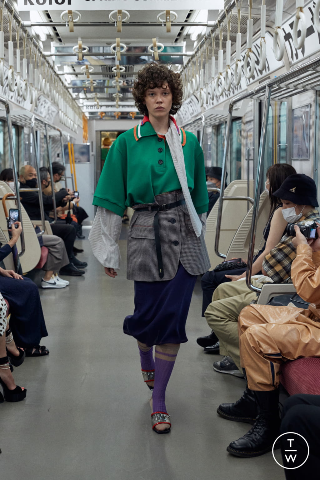 Fashion Week Paris Spring/Summer 2022 look 27 de la collection Kolor womenswear
