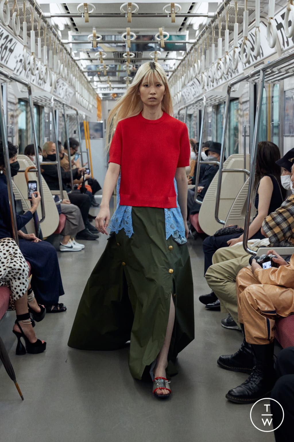 Fashion Week Paris Spring/Summer 2022 look 33 from the Kolor collection 女装