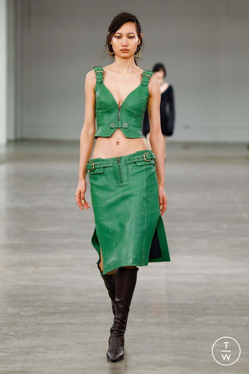Fashion Week London Fall/Winter 2024 look 19 from the KNWLS collection 女装