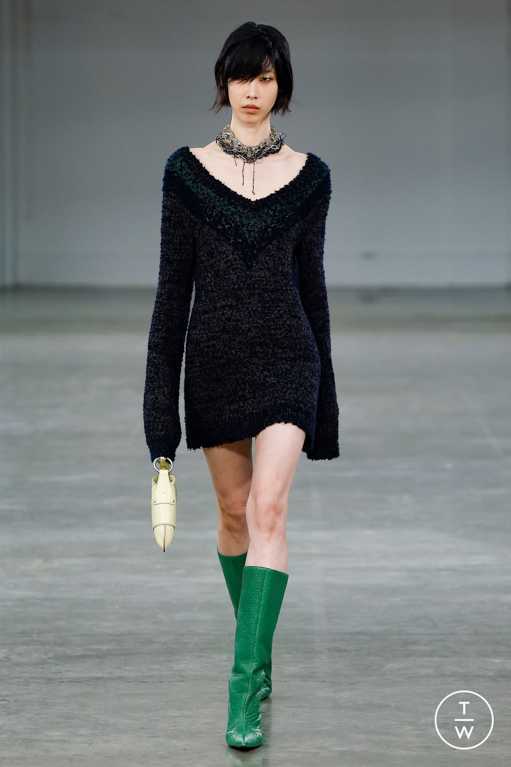Fashion Week London Fall/Winter 2024 look 20 from the KNWLS collection 女装