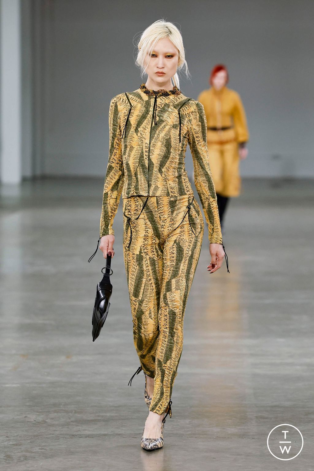 Fashion Week London Fall/Winter 2024 look 23 from the KNWLS collection womenswear