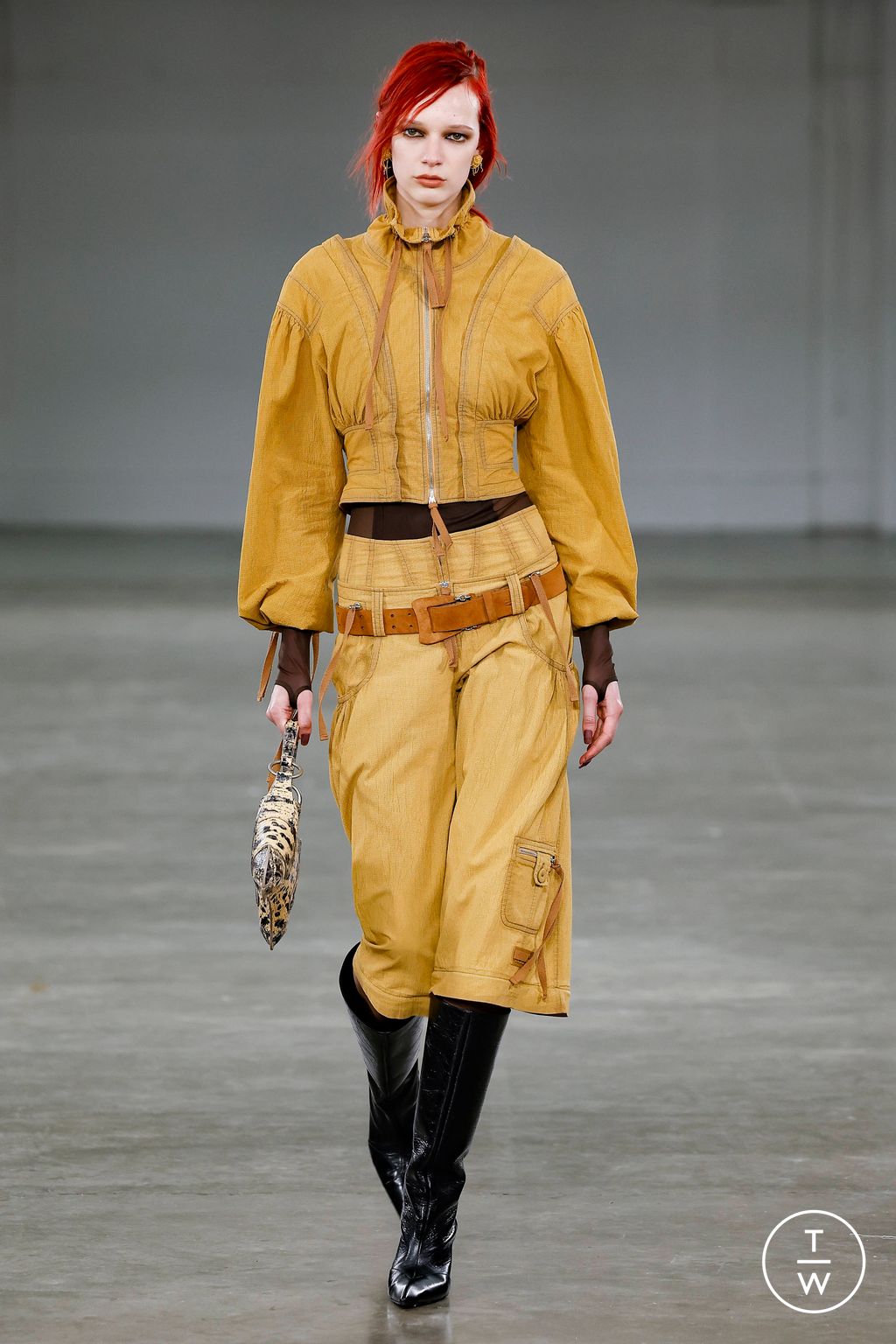 Fashion Week London Fall/Winter 2024 look 24 from the KNWLS collection 女装