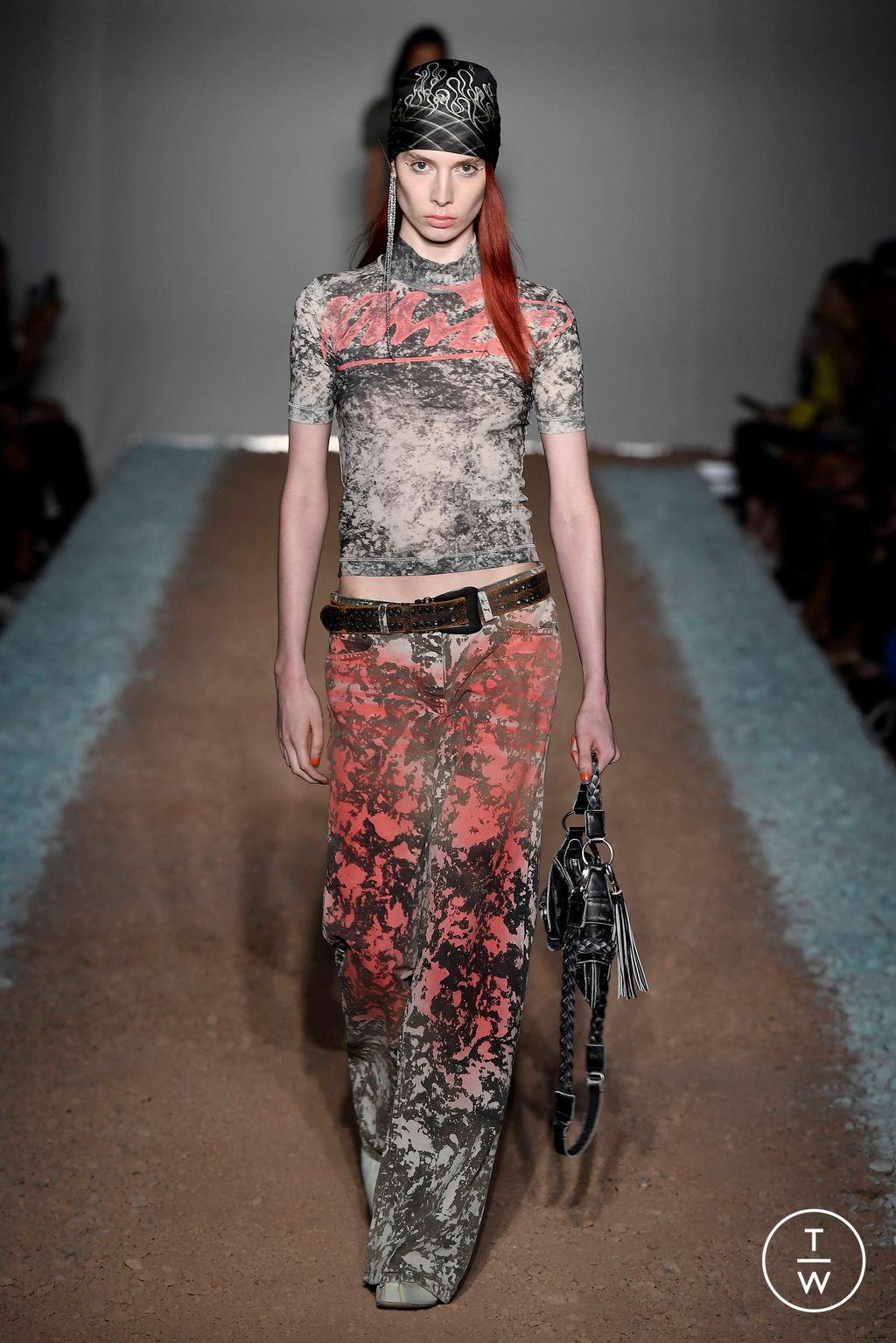 Fashion Week London Spring/Summer 2024 look 13 from the KNWLS collection womenswear