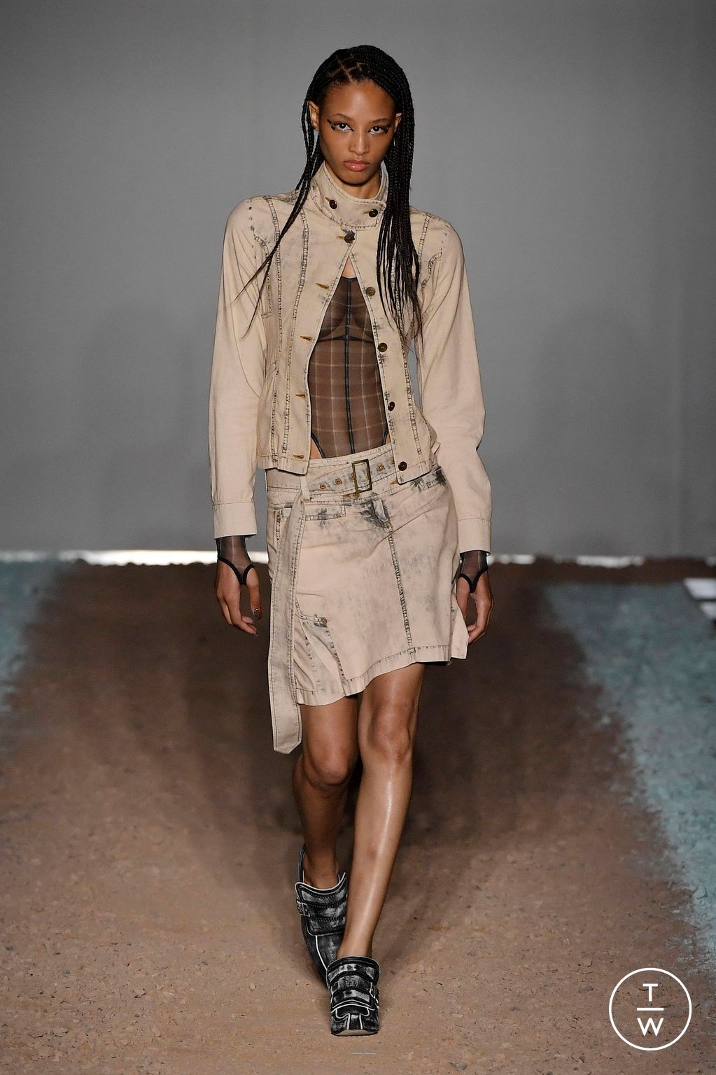 Fashion Week London Spring/Summer 2024 look 21 from the KNWLS collection womenswear