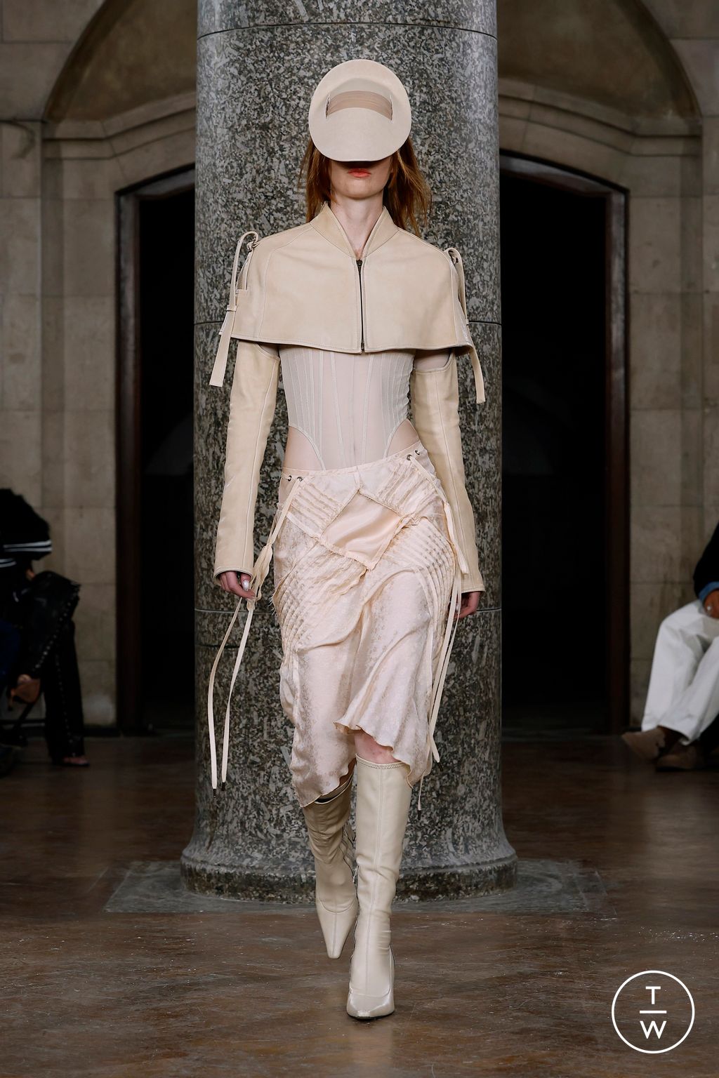 Fashion Week London Spring/Summer 2025 look 18 from the KNWLS collection womenswear