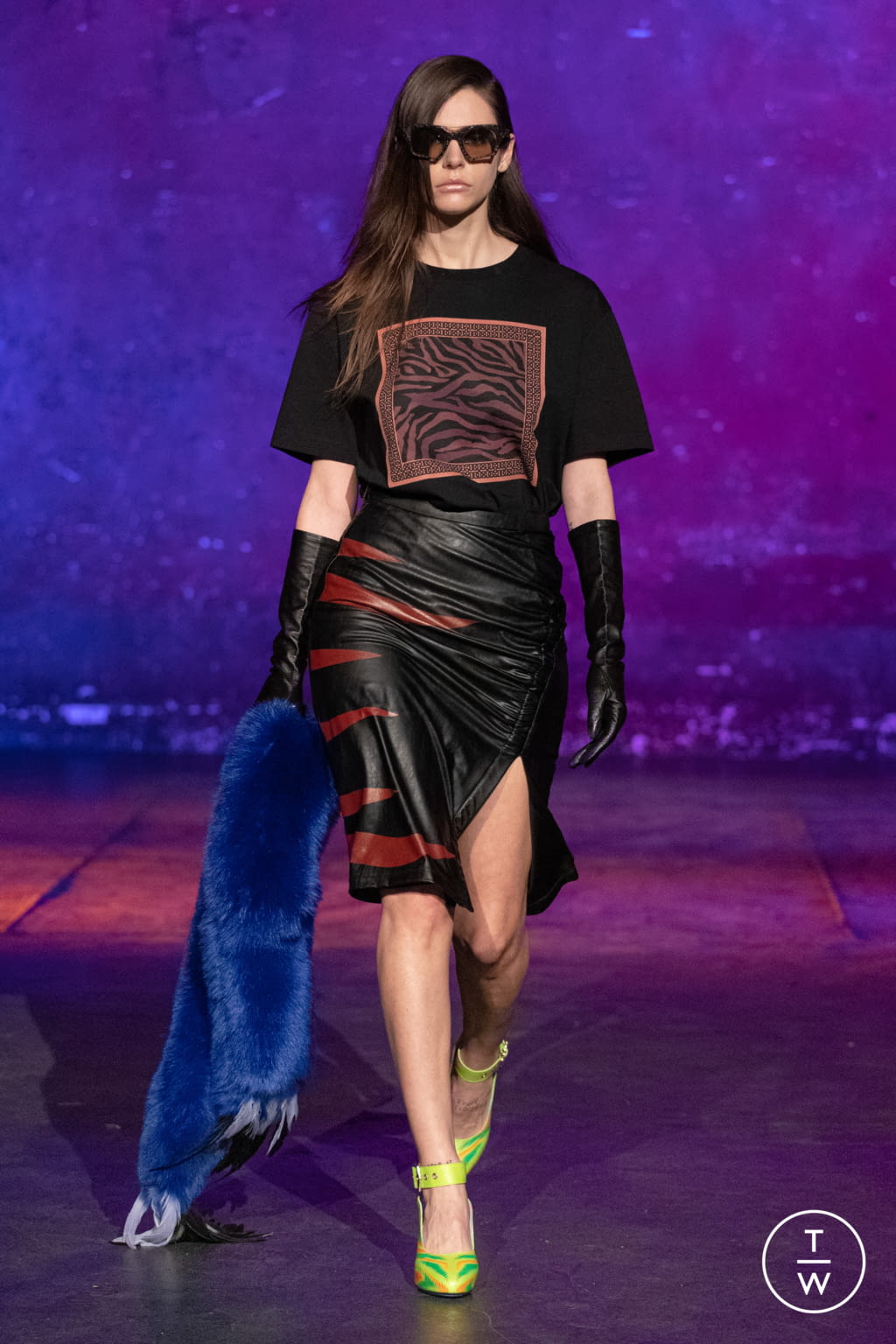 Fashion Week Paris Fall/Winter 2021 look 34 from the Koché collection 女装