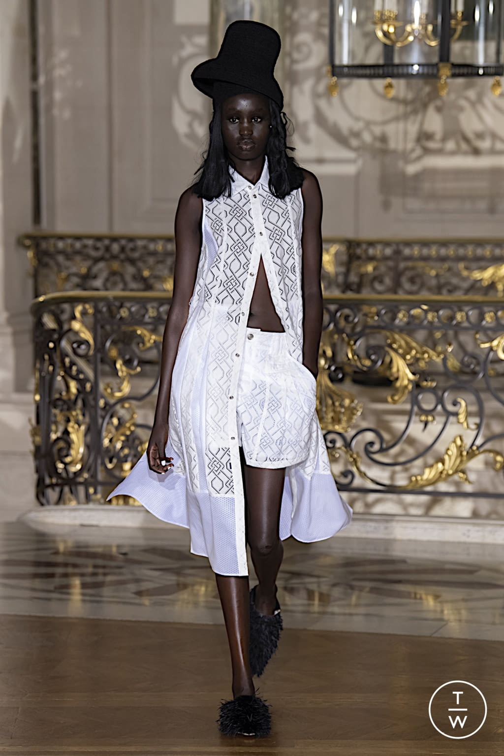 Fashion Week Paris Spring/Summer 2022 look 21 from the Koché collection 女装
