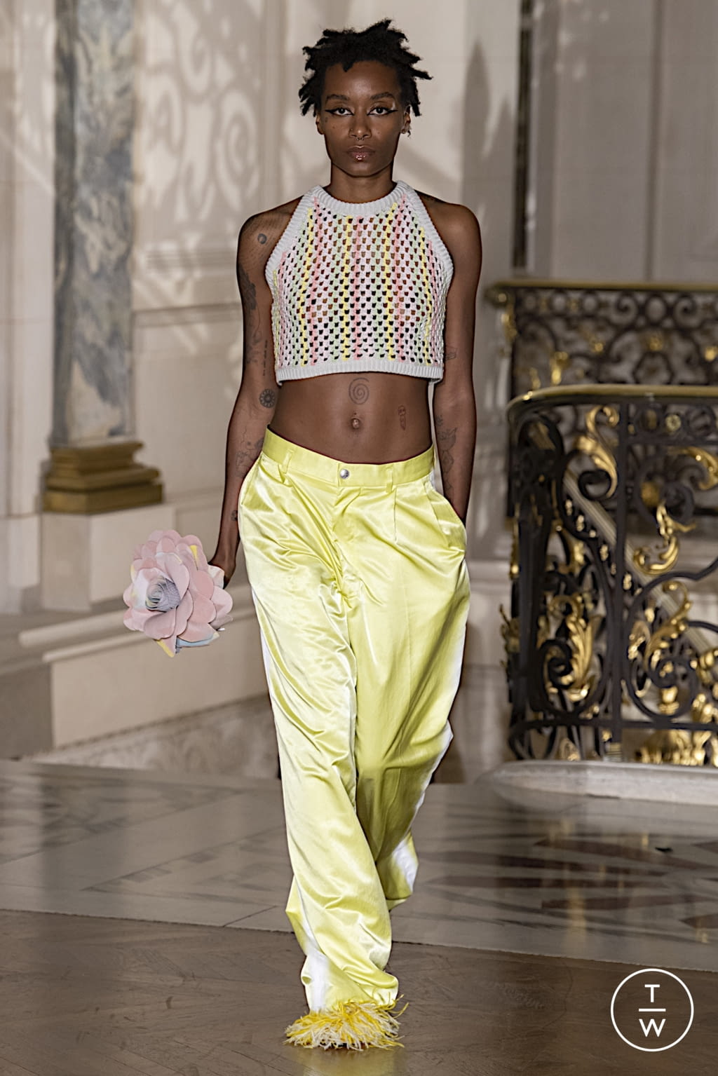Fashion Week Paris Spring/Summer 2022 look 24 from the Koché collection 女装