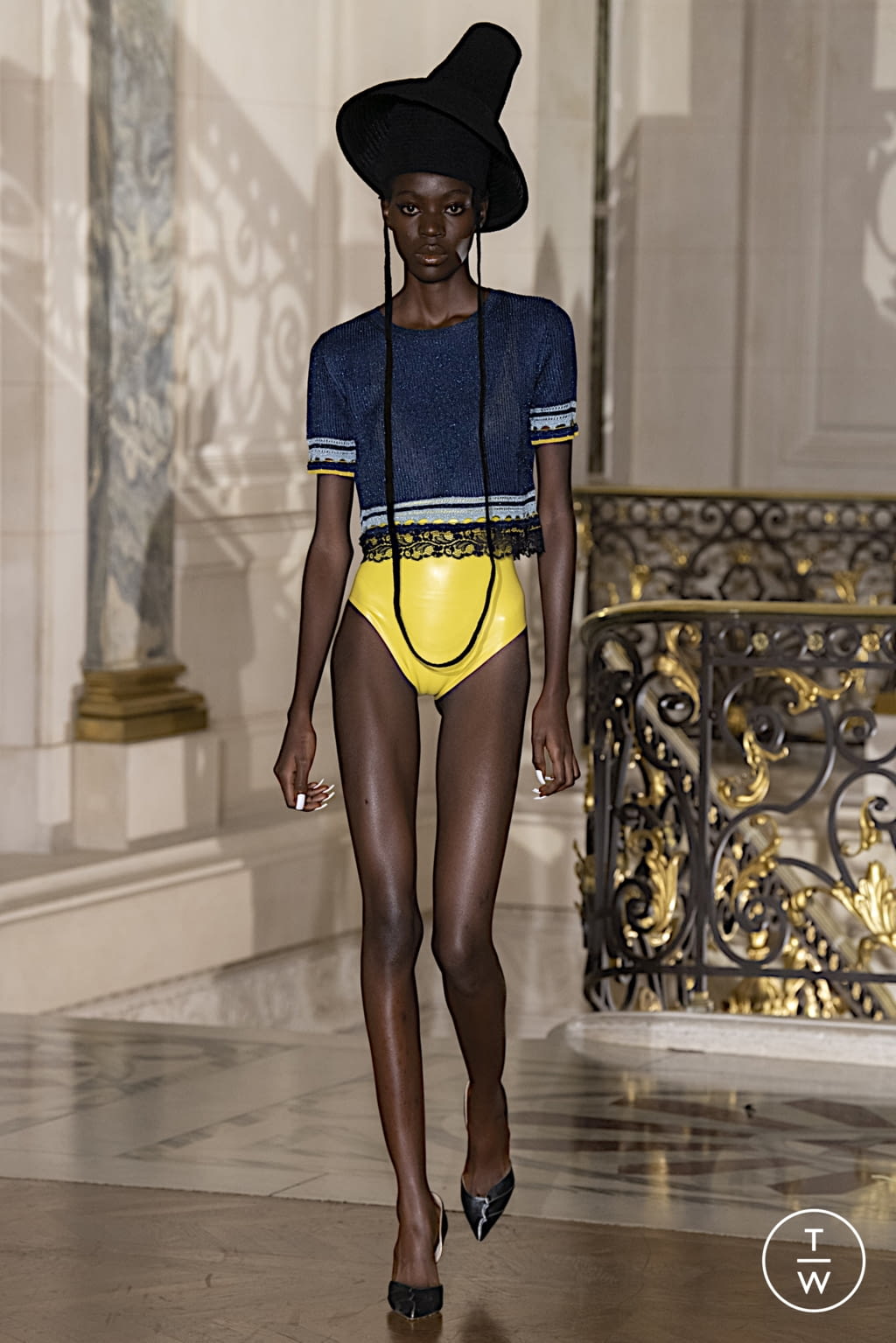 Fashion Week Paris Spring/Summer 2022 look 27 from the Koché collection womenswear
