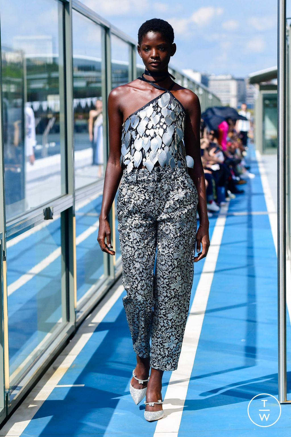 Fashion Week Paris Spring/Summer 2024 look 16 de la collection Koché menswear